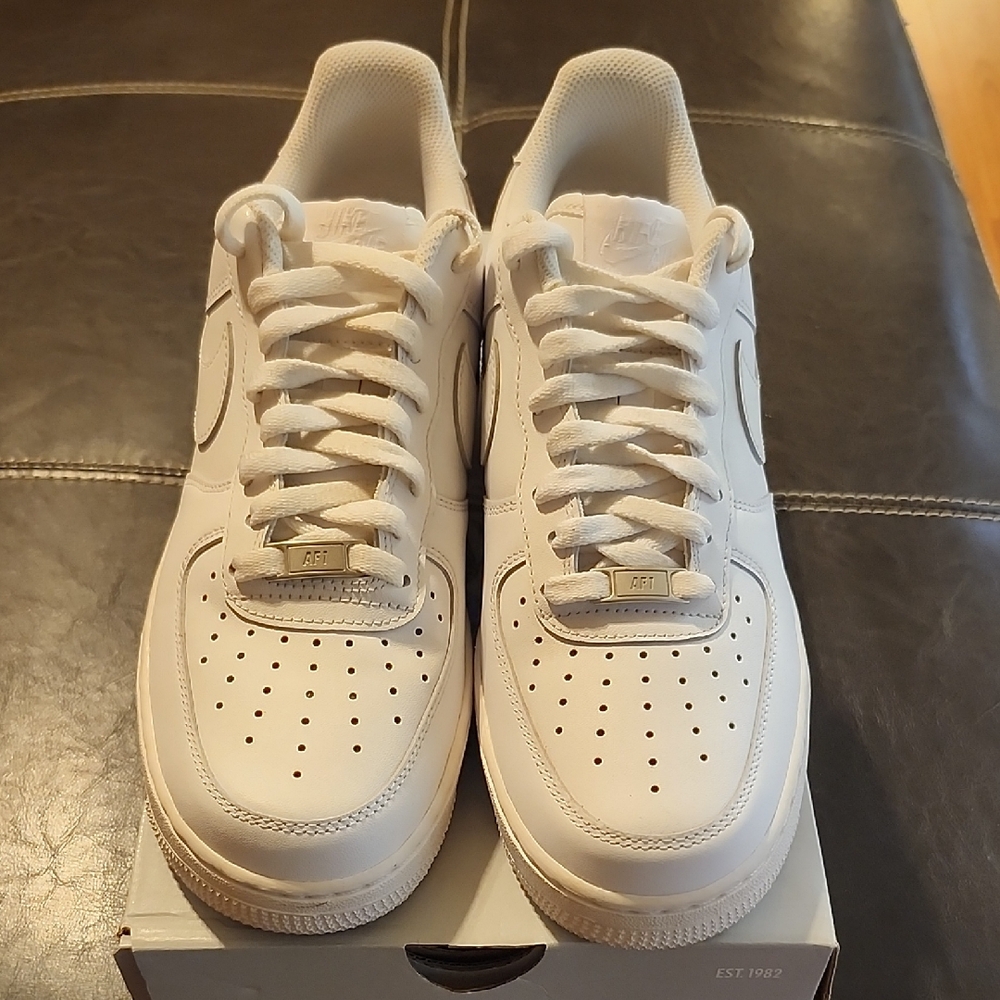 Barely Worn Nike Airforce 1s